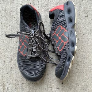 Columbia Women's Onmi-grip Red Size 6 Trail Hiking Sport Shoes